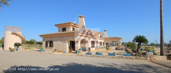 Preciosa villa de lujo en enclave único - BALEARES