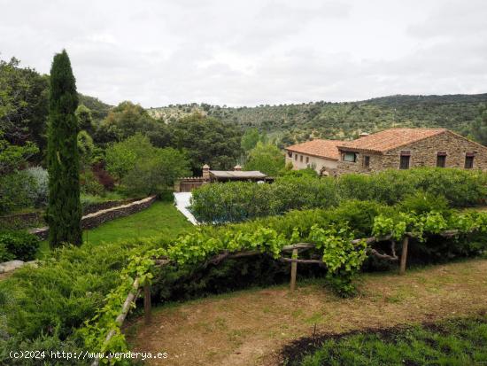 CASA DE CAMPO EN VENTA EN MADROÑERA - CÁCERES - CACERES