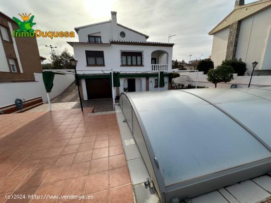 Maravilloso chalet en Los Altos de La Zubia - GRANADA