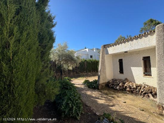 Villa familiar en Villanueva del Rosario - MALAGA