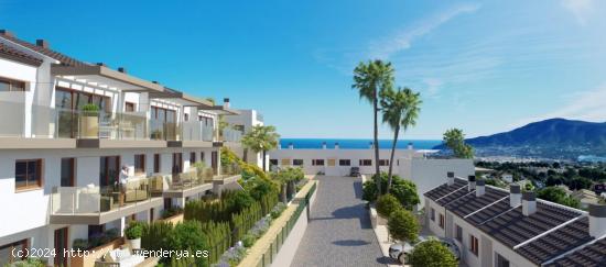 Villas en un paisaje mediterráneo idílico con vistas panorámicas a las bahías de Albir y Benidor