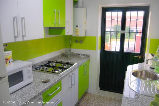 BONITO PISO DE 2 DORMITORIOS CON TERRAZA - MALAGA