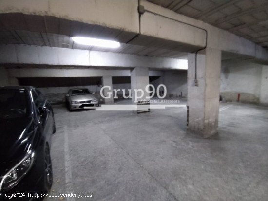 SE VENDE PLAZA DE PARQUING EN ROVIRA ROURE