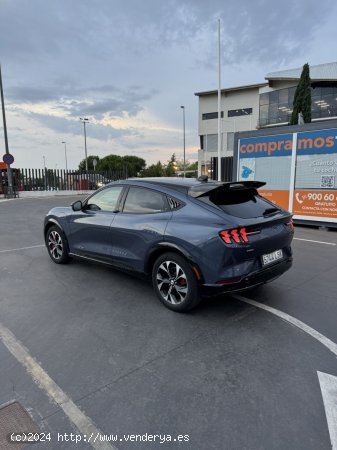 Ford Mustang Mach-E Premium AWD Rango Extendido 272kW de 2021 con 28.000 Km por 40.000 EUR. en Madri