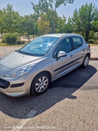 Peugeot 207 1.4 HDi 70 Confort 5p AM 63 de 2008 con 92.286 Km por 5.400 EUR. en Madrid