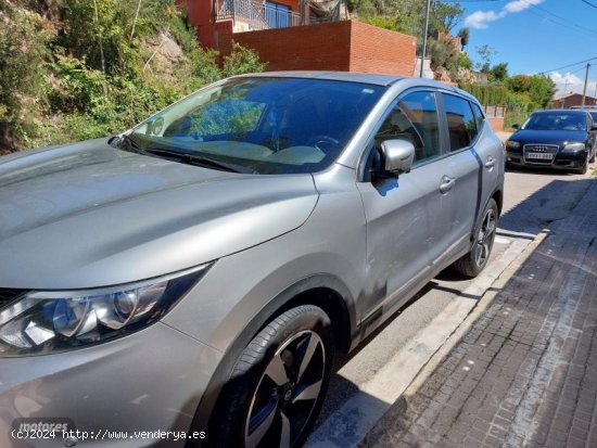 Nissan Qashqai DIG-T 103kW (140CV) mHEV 4x2 Acenta de 2016 con 90.000 Km por 17.000 EUR. en Barcelon