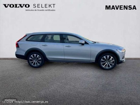 Volvo V 90 V90 Cross Country Core, B4 AWD (diesel), Diesel de 2023 con 189 Km por 59.500 EUR. en Bad