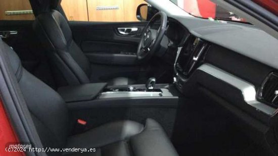 Volvo XC 60 TODOTERRENO 2.0 B4 P PLUS DARK AUTO 197CV 5P de 2023 con 25.700 Km por 44.900 EUR. en Se