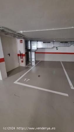  SE VENDE PLAZAS DE PARKING EN CALLE OTGER JUNTO A LA PLAZA DEL COMERÇ - BARCELONA 