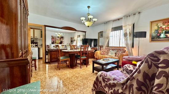 Casa de planta baja y 4 dormitorios venta en Albaricoques - ALMERIA