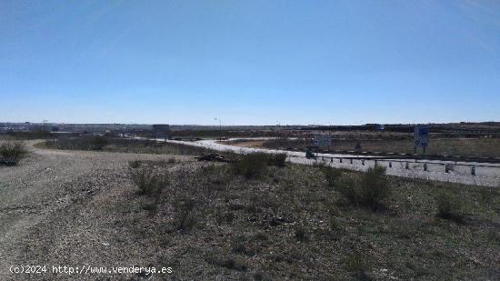 Urbis te ofrece un terreno en venta cerca de Salamanca. - SALAMANCA