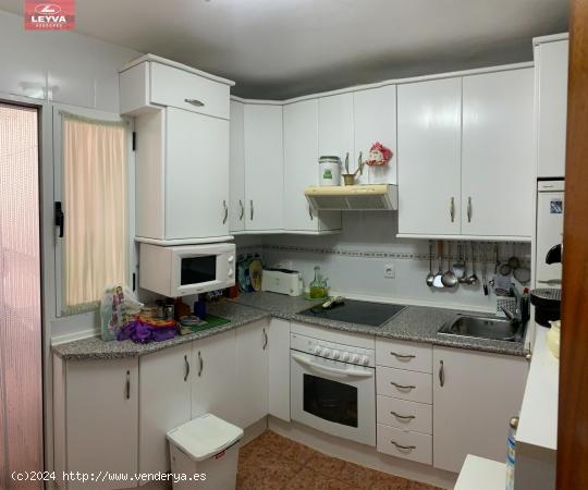 APARTAMENTO AMPLIO CON TRASTERO Y GARAGE EN EL CENTRO !! - MURCIA