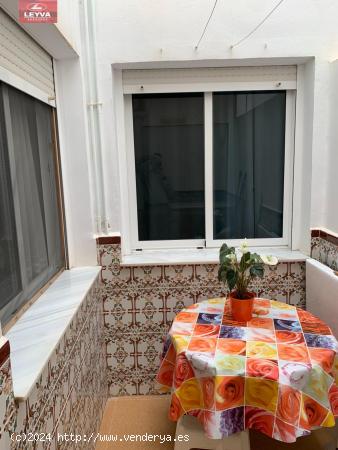 APARTAMENTO AMPLIO CON TRASTERO Y GARAGE EN EL CENTRO !! - MURCIA