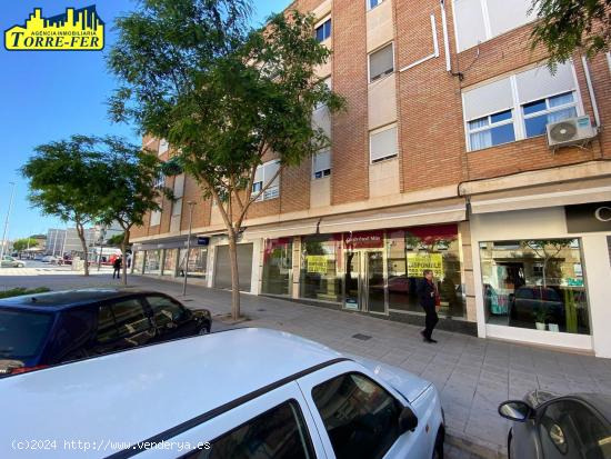 GRAN LOCAL DE UNOS 190 M2 EN C/SANTIAGO - ALMERIA