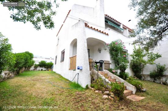 Chalet adosado de 3 dormitorios con jardín - TARRAGONA