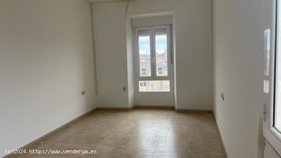 Piso en venta en Casas Ibáñez, Albacete - ALBACETE