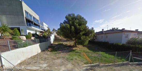 Terreno en la zona de nirvana - TARRAGONA