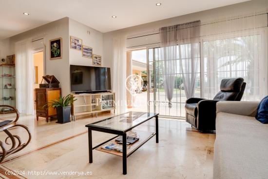 Casa en planta con piscina en La Collada - Sis Camins - BARCELONA