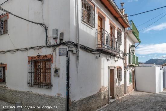 VENTA CASA CON 140M2 Y VISTAS A LA ALHAMBRA - GRANADA