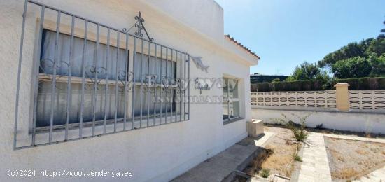 CHALET JUNTO AL MAR - ALMERIA