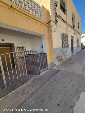 CASA EN DALIAS - ALMERIA