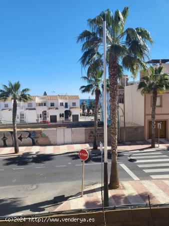 PISO EN LA URBANIZACION DE ROQUETAS DE MAR - ALMERIA