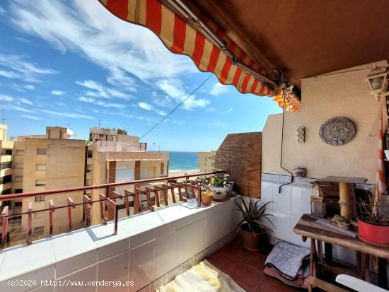 Piso con vistas al mar, en segunda línea de la Colonia. - MURCIA