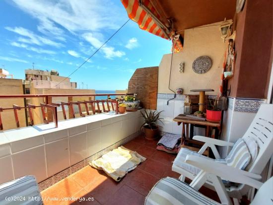 Piso con vistas al mar, en segunda línea de la Colonia. - MURCIA