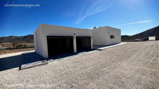 VILLA DE OBRA NUEVA EN ALBANILLA, MURCIA - MURCIA