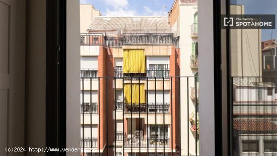 Piso en alquiler de 2 habitaciones en El Poble-Sec - BARCELONA