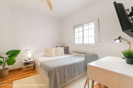 Habitaciones en alquiler en el apartamento de 5 dormitorios en Sarrià-Sant Gervasi - BARCELONA