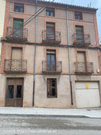 EN VENTA EDIFICIO EN MONREAL DEL CAMPO - TERUEL