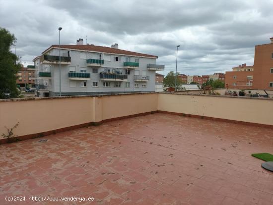 DISPONIBLE A LA VENTA PISO CON PATIO EN ZONA CRISTO - PALENCIA