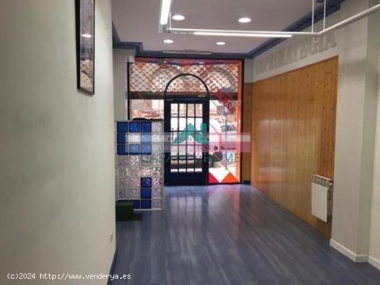  Se vende local comercial en Vitoria - ALAVA 