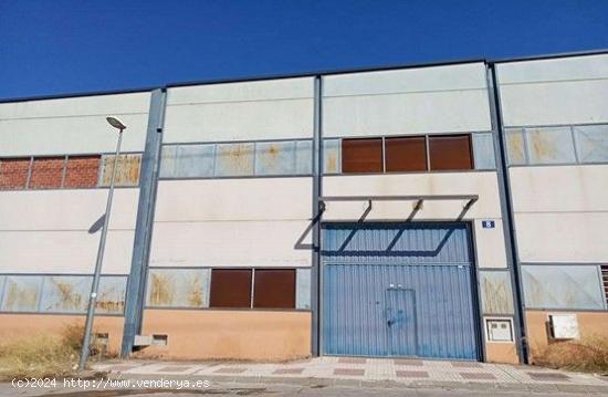 Se Vende en La Algaba - SEVILLA