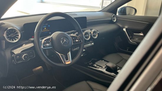 Se Vende MERCEDES-BENZ Clase CLA CLA 180 Progressive Line (EURO 6d)