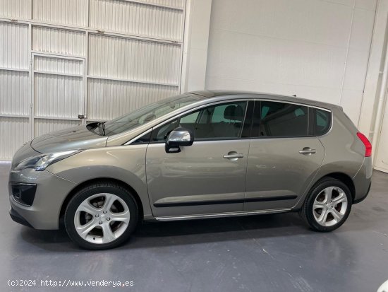 Peugeot 3008 Allure 1.6 HDI 115 FAP - Gelves