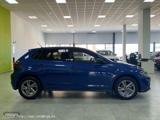 Volkswagen Polo R-Line 1.0 TSI 70kW (95CV) de 2022 con 16.000 Km por 20.300 EUR. en Malaga