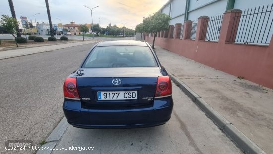 Toyota Avensis LUNA 4xD4 de 2004 con 264.625 Km por 2.900 EUR. en Cordoba