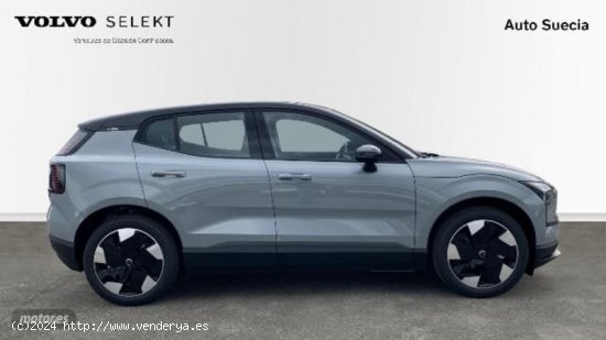 Volvo EX30 todoterreno BEV 69KWH SINGLE MOTOR EXTEND RANGE PLUS 5P de 2024 con 6 Km por 41.900 EUR. 