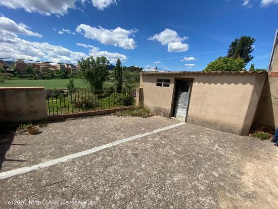 Espectacular Casa para actualizar en Igualada, terraza Sur de 40m2 con vistas con gran garaje! - BAR