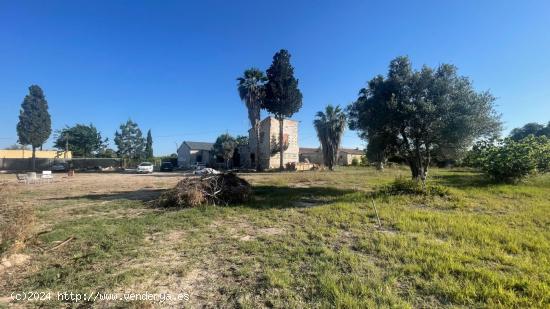 Casa rustica con terreno - ALICANTE