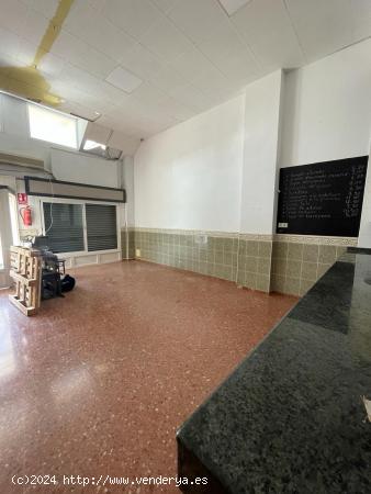 Local comercial en buena zona de Novelda - ALICANTE