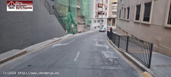 Garaje Cabinado y trastero en Benidorm zona Centro - ALICANTE