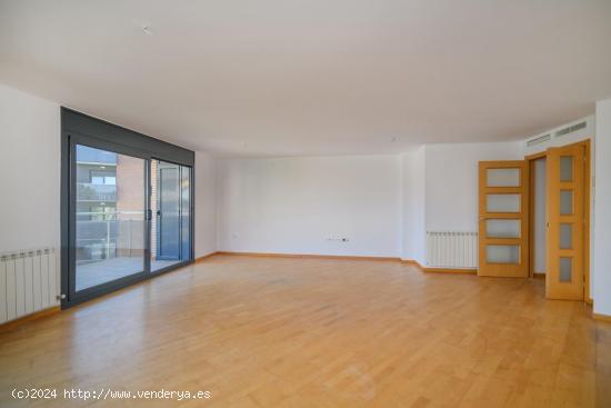 FANTASTICO PISO EN VENTA EN MANRESA - BARCELONA