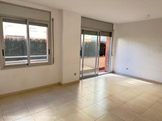 PISO DE PLANTA BAJA CON TERRAZA EN VENTA EN MANRESA - BARCELONA