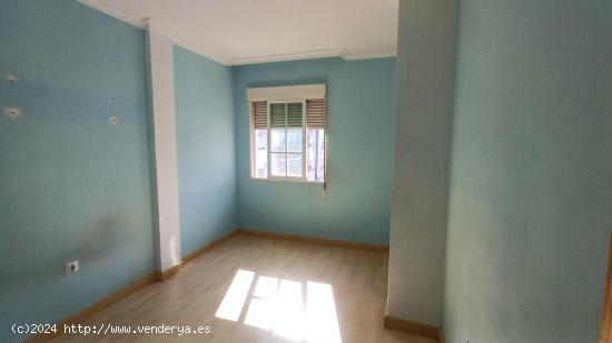 PISO EN VENTA MONTIJO - BADAJOZ