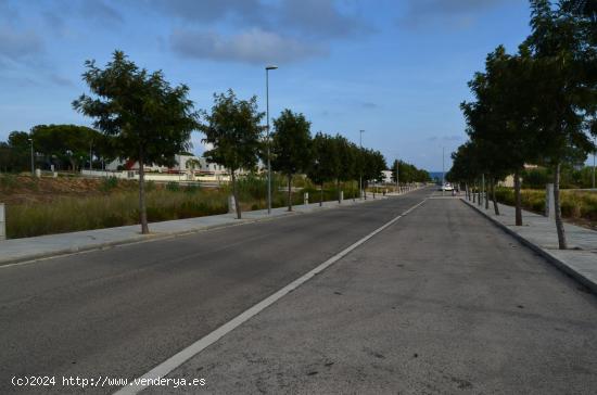 PARCELA EN URBANIZACION ARDIACA - LA LLOSA- CAMBRILS - TARRAGONA