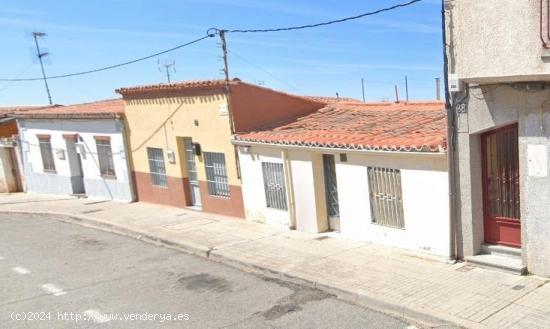 CASA DE PLANTA BAJA EN VENTA EN PIZARRALES - SALAMANCA