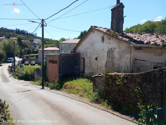 SE VENDE CASA PARA RESTAURAR EN ZONA SAR, SANTIAGO - A CORUÑA